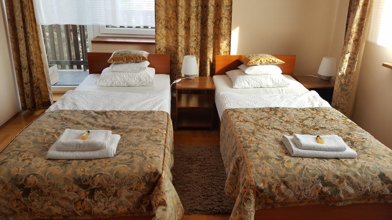 Willton Apartamenty Psary ภายนอก รูปภาพ